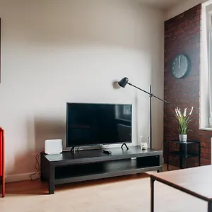 Apartment Vena, Breslau